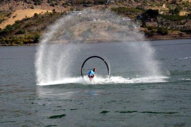 Türkiye Su Jeti Ve Flyboard Şampiyonası'nın 3'üncü Ayağı Tamamlandı