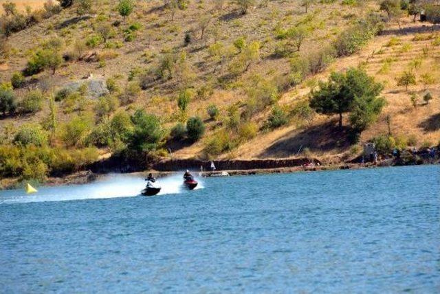 Türkiye Su Jeti Ve Flyboard Şampiyonası'nın 3'üncü Ayağı Tamamlandı