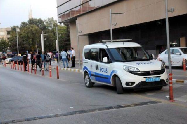 Sgk Bahçesindeki Piknik Tüpü Paniğe Yol Açtı