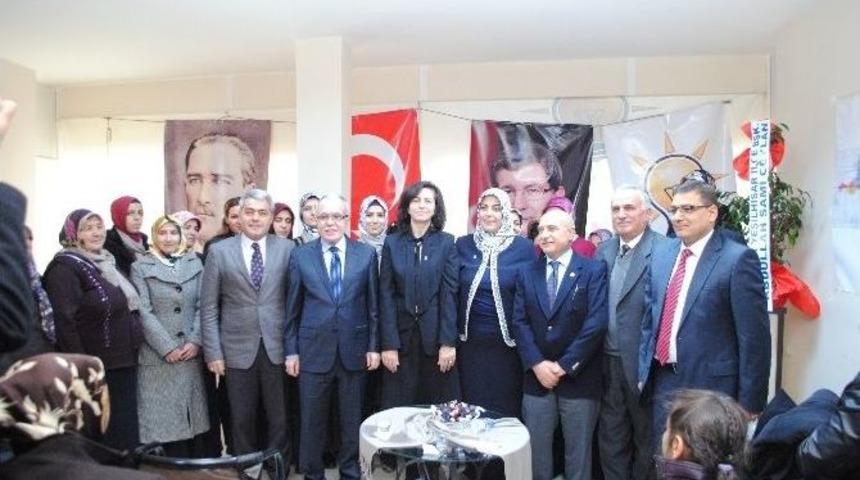 Ak Parti Kadın Kolları Kongresi