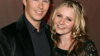 Beverly Mitchell Evlendi