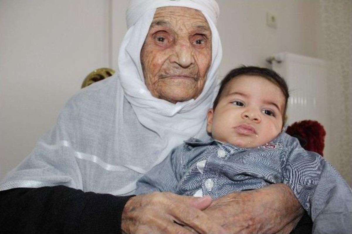 124&rsquo;l&uuml;k Elif Nine &lsquo;maşallah&rsquo; Dedirtiyor