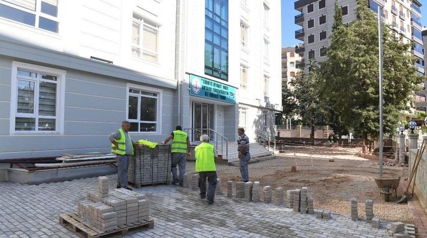 Konyaaltı Belediyesi&rsquo;nden Eğitim Kurumlarına Destek