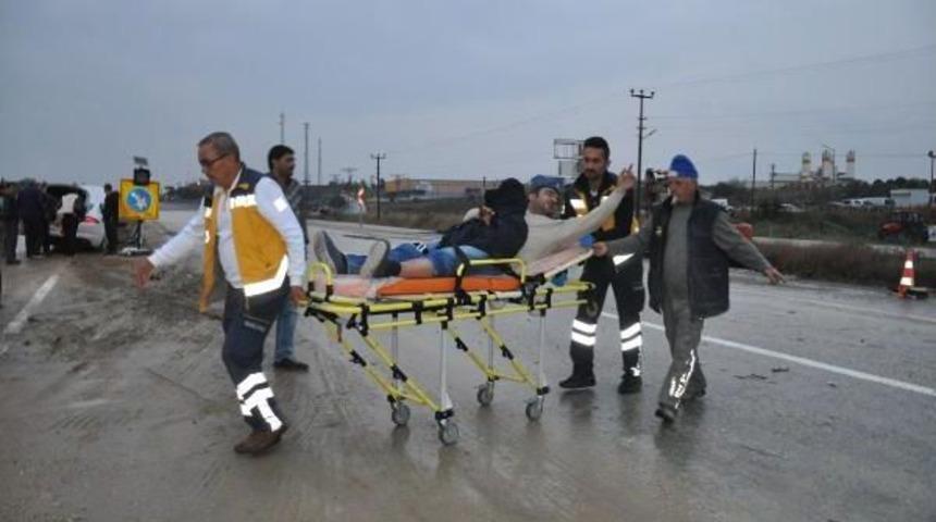 İki Otomobilin Çarpıştığı Kazada 2 Kişi Yaralandı