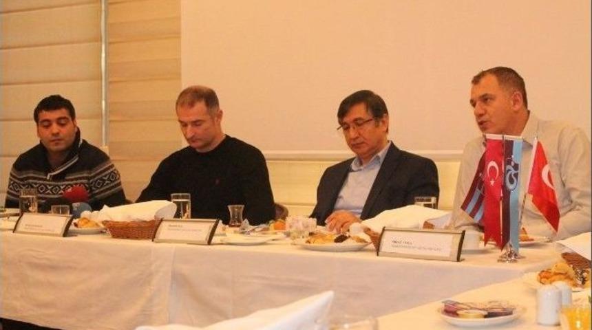 Trabzonspor Medical Park Basketbol Takımı Antren&ouml;r&uuml; Markovi&ccedil;, Basınla Kahvaltıda Buluştu