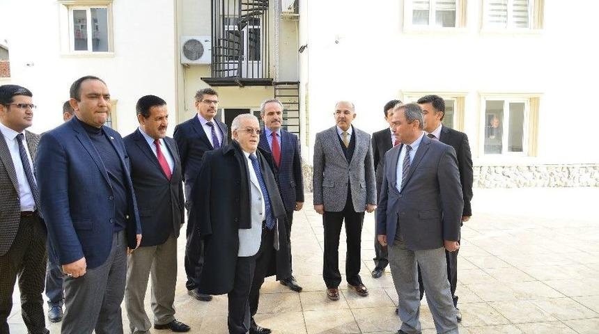 Vali Şent&uuml;rk, Milli Eğitim M&uuml;d&uuml;rl&uuml;ğ&uuml;&rsquo;n&uuml; Ziyaret Etti