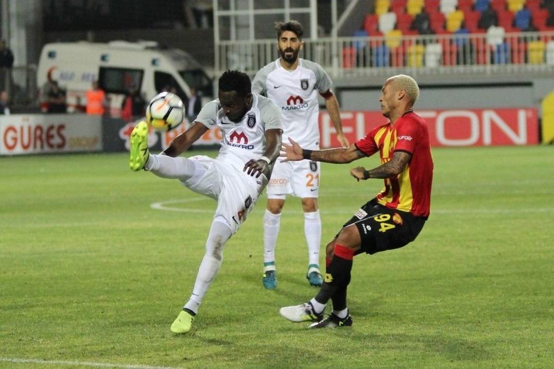 S&uuml;per Lig: G&ouml;ztepe: 1 - Medipol Başakşehir: 2 (ma&ccedil; Sonucu)
