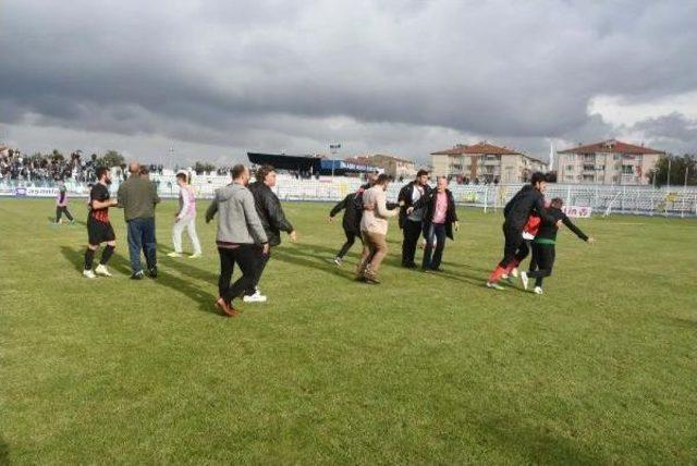 Kütahyaspor - Tavşanlı Linyitspor Maçı Sonrasında Taraftar Kavgası