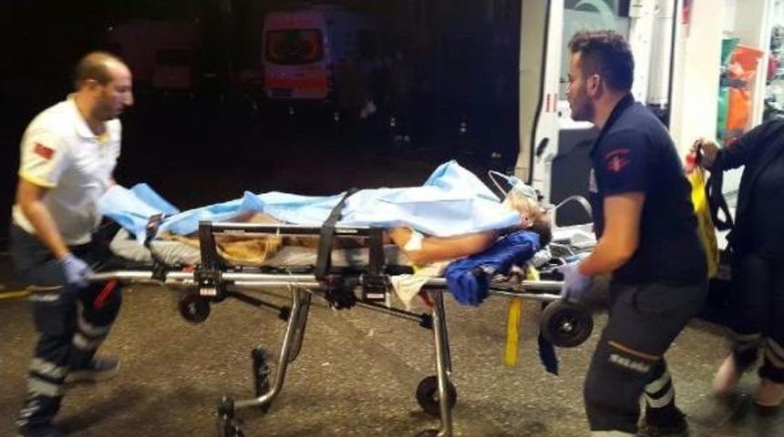 Yaraladıkları Gen&ccedil; Yerde Kıvranırken Ateş A&ccedil;tılar