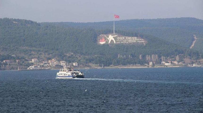 &Ccedil;anakkale Boğazı Gemi Ge&ccedil;işlerine Yeniden A&ccedil;ıldı