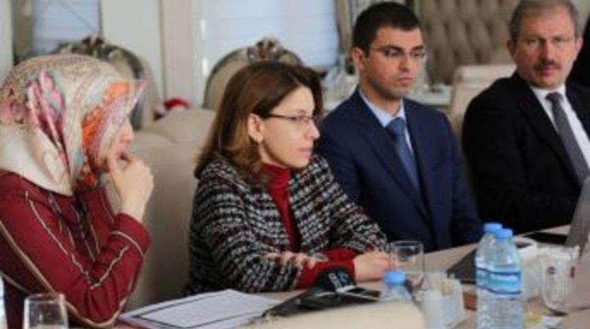 Fatma Uz: Her 68 &Ccedil;ocuktan Birisi Otistik