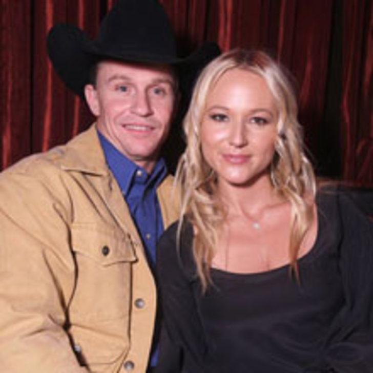 Şarkıcı Jewel'e Rodeocu Eş