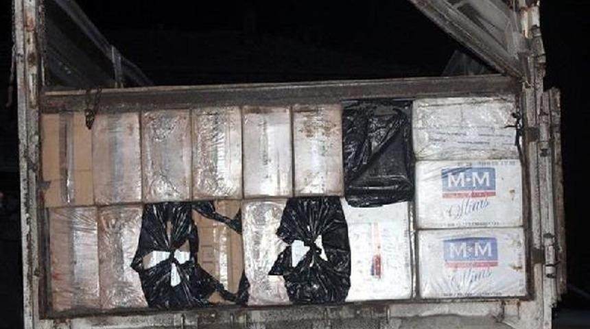 Kayseri'de 151 Kilo Esrar Ve 136 Bin Paket Ka&ccedil;ak Sigara Ele Ge&ccedil;irildi