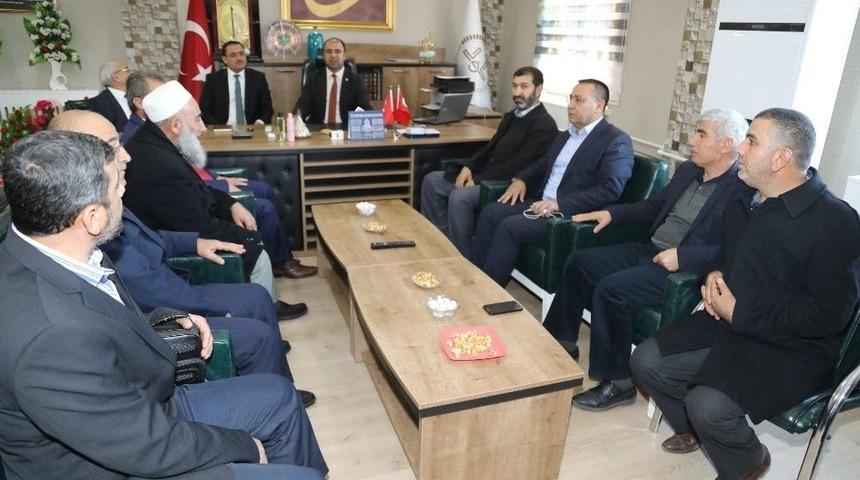 Başkan Çiftçi Bozova’da Temaslarda Bulundu