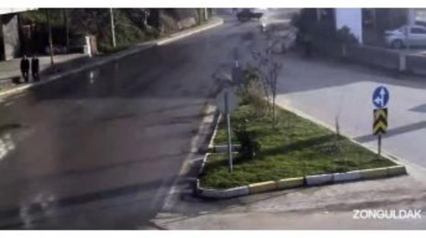 Zonguldak&rsquo;taki Trafik Kazası Mobeseye Yansıdı