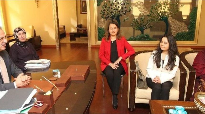 Ak Kadınlar, Başkan K&ouml;şker&rsquo;e Konuk Oldu