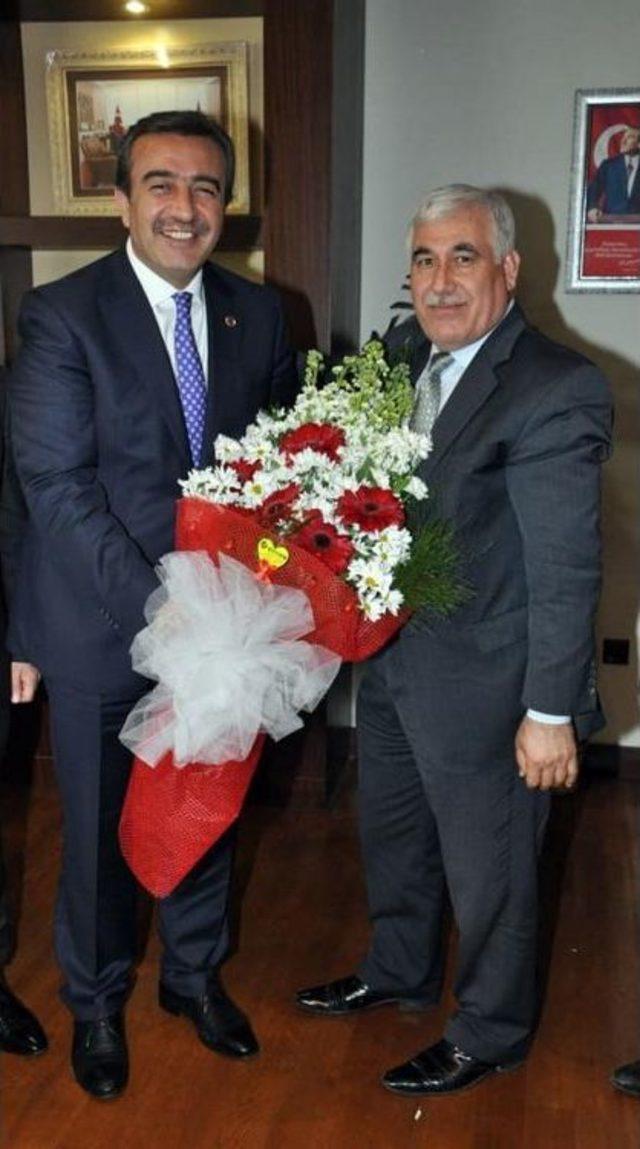 Başkan &Ccedil;etin&rsquo;den Oto Galericilere Destek 1