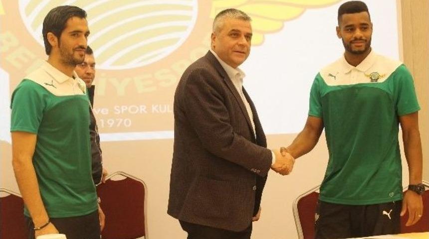 Akhisar Belediyespor&rsquo;da 2 İmza