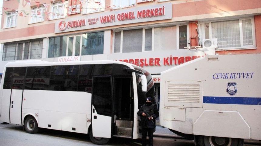 Furkan Vakfı &Ouml;n&uuml;nde Polis 24 Saat N&ouml;bet Tutuyor