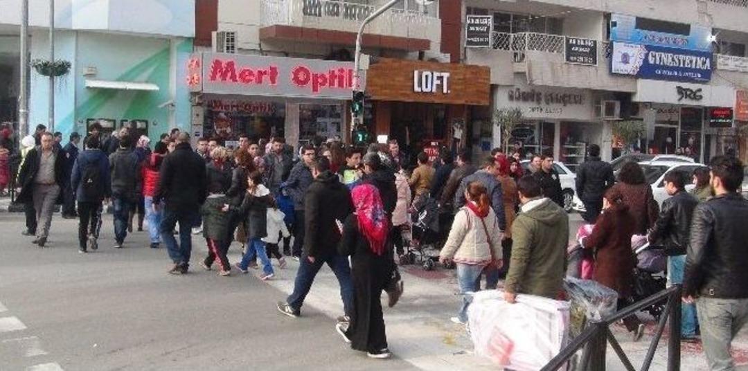 Manisa&rsquo;da 5 Yayaya Kırmızı Işık Cezası