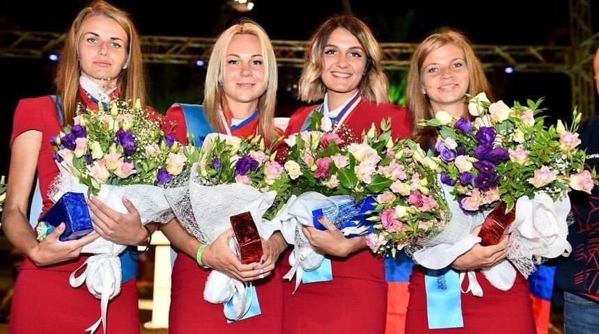 İtfaiyecilerin M&uuml;sabakasında Dostluk Kazandı