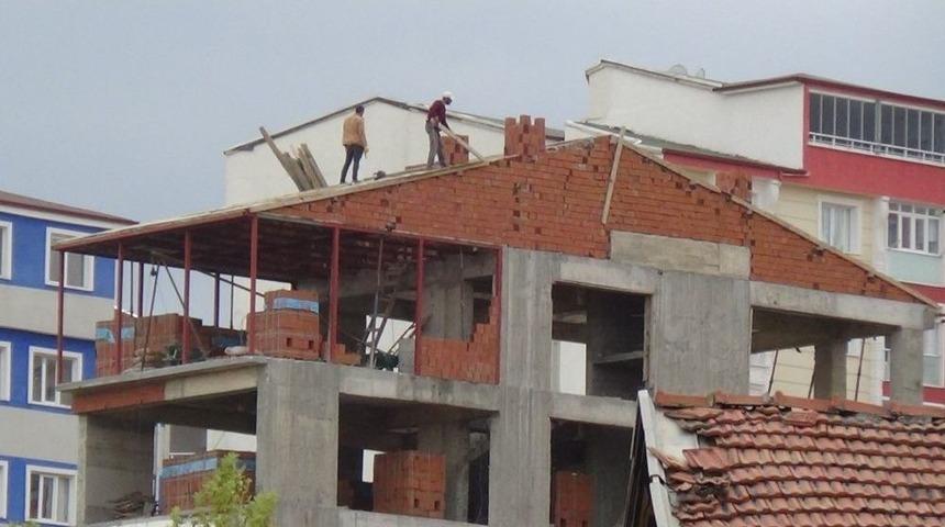 &Ouml;l&uuml;mle Dans Ettiler