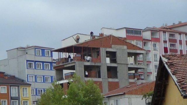 &Ouml;l&uuml;mle Dans Ettiler 1