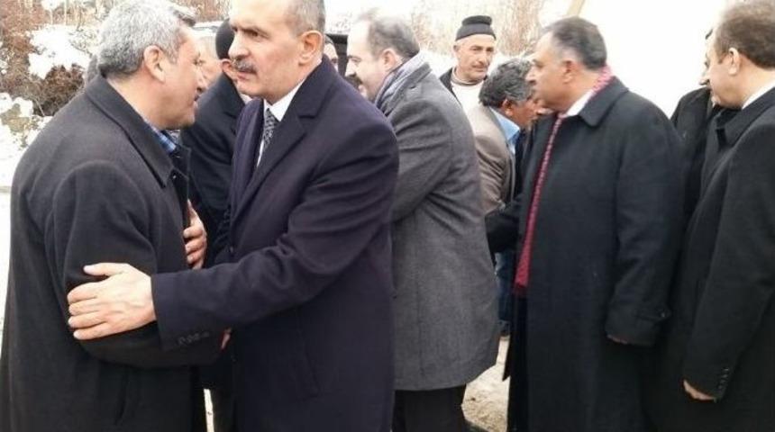 Kayat&uuml;rk Ve &Ouml;zg&ouml;k&ccedil;e&rsquo;den Halk Ziyareti