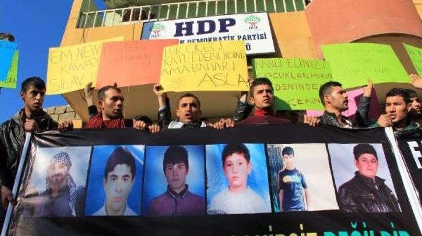 Cizre Olayları Silopi'de Y&uuml;r&uuml;y&uuml;şle Protesto Edildi
