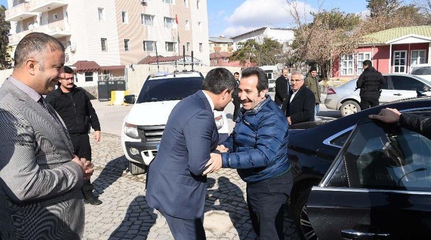 Vali Mantı Ve Başkan Barakazi&rsquo;den Muş Belediyesine Ziyaret