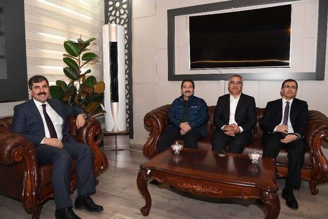 Vali Mantı Ve Başkan Barakazi’den Muş Belediyesine Ziyaret 1