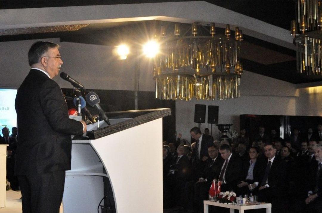 G&ouml;lbaşı Kent Meydanı Ve Eğitim Kamp&uuml;s&uuml; Protokol&uuml; İmzalandı