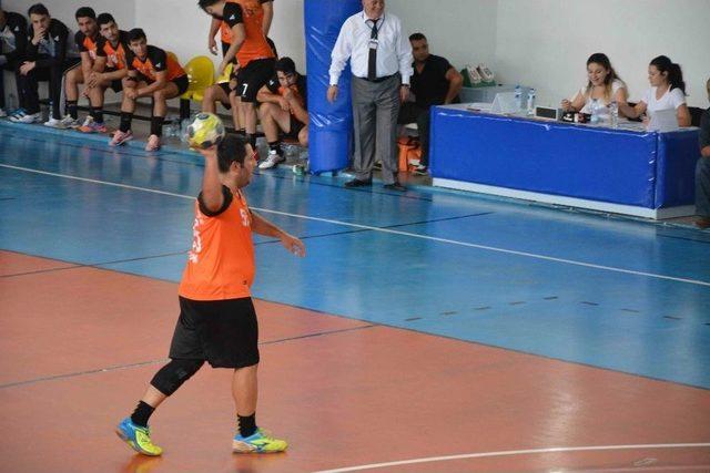 Hentbol Erkekler 1 Lig: Köyceğiz Belediyespor: 23 - Ahi Evran Üniversitesi Spor Kulübü: 29