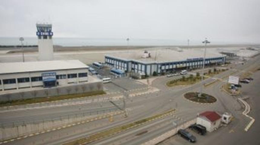 Trabzon Havalimanı Pistinde Tadilat &Ccedil;alışması