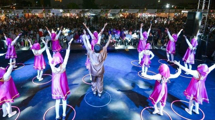 Y&ouml;reler Renkler Festivali Sona Erdi