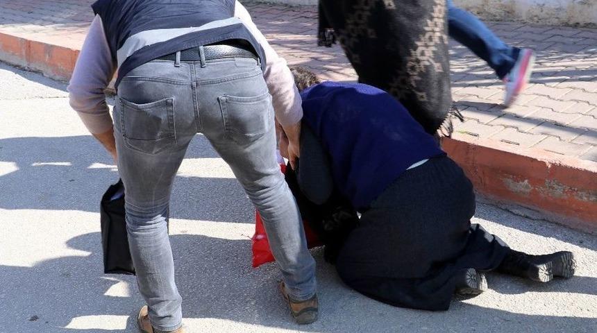 Yan Kesici Kadından Polise ’sigara’ Sitemi