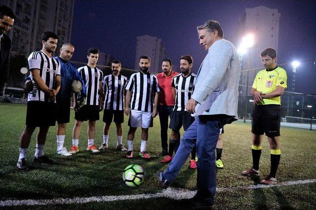 Kuaförler Ve Manikürcüler’den Futbol Turnuvası 1