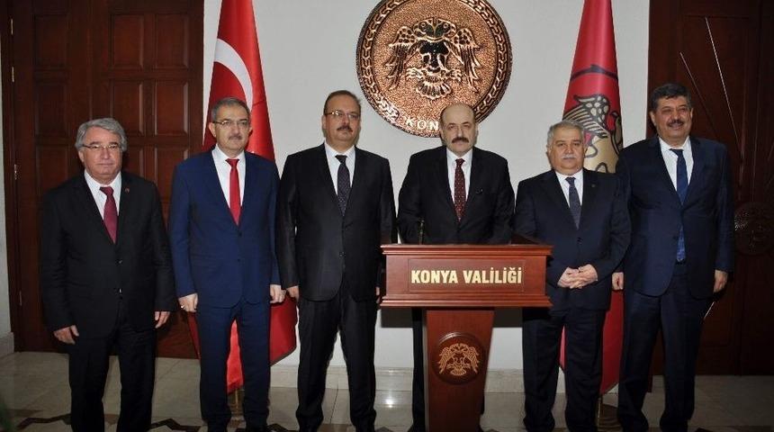 Y&ouml;k Başkanı Sara&ccedil; Konya&rsquo;da Ne&uuml; Ev Sahipliğinde Unikop Rekt&ouml;rleri İle Buluştu