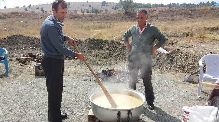 İmece Usul&uuml; D&uuml;ğ&uuml;n Helvası Yapımı