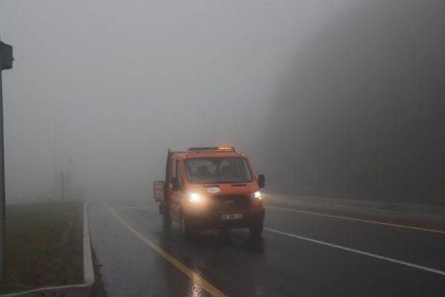 Bolu Dağı nda Sis Ulaşımı Yavaşlattı 2