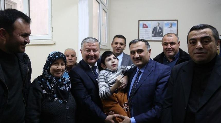 Develi&rsquo;de Engellileri Sevindiren Kampanya