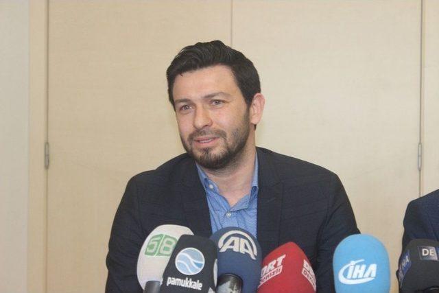 Denizlispor&rsquo;da 8 Futbolcu İmza Attı 2