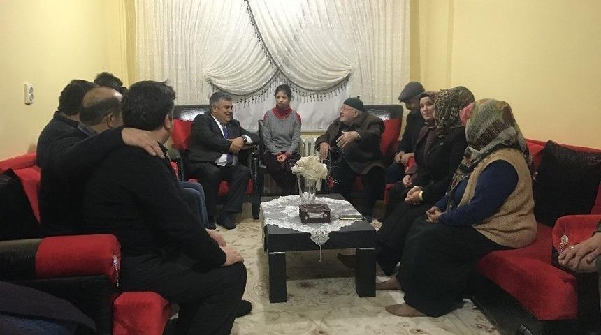 Başkan &Ouml;zg&uuml;ven&rsquo;den &Ccedil;at Kapı Ziyaretler