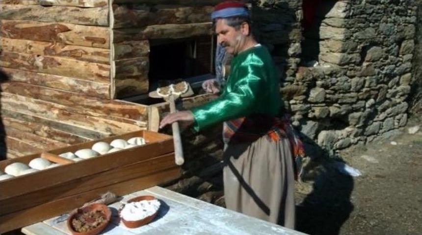 Karacasu Pidesi Tanıtım Filmi T&uuml;m D&uuml;nyaya Barış Mesajı Veriyor