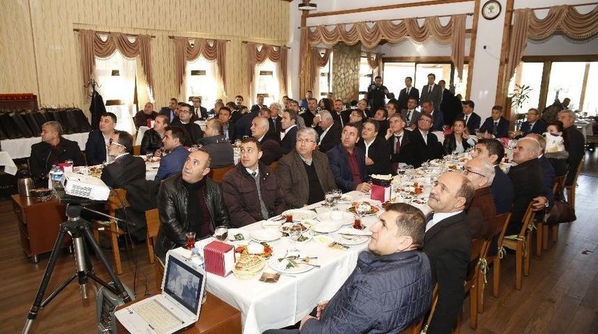 Başkan Fadıloğlu&rsquo;ndan Ortaokul M&uuml;d&uuml;rleri İle &rsquo;eğitim&rsquo; Toplantısı