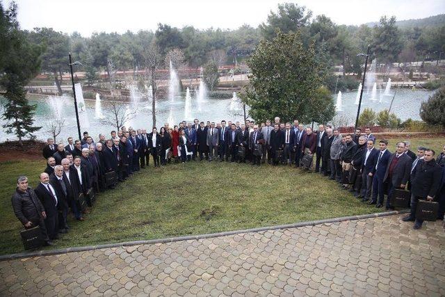 Başkan Fadıloğlu’ndan Ortaokul Müdürleri İle ’eğitim’ Toplantısı