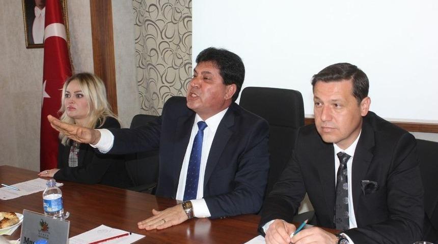 Kemer Belediye Meclisinde Gerginlik