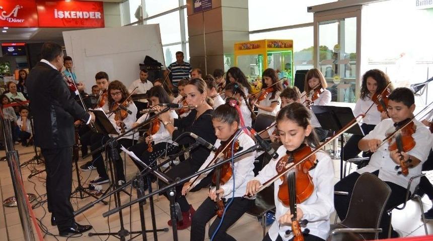 Minik Ustalardan Yaza Elveda Konseri