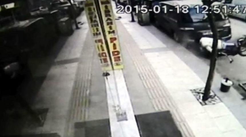 Motosikletle Gelen &Ouml;l&uuml;m Kameraya Yansıdı