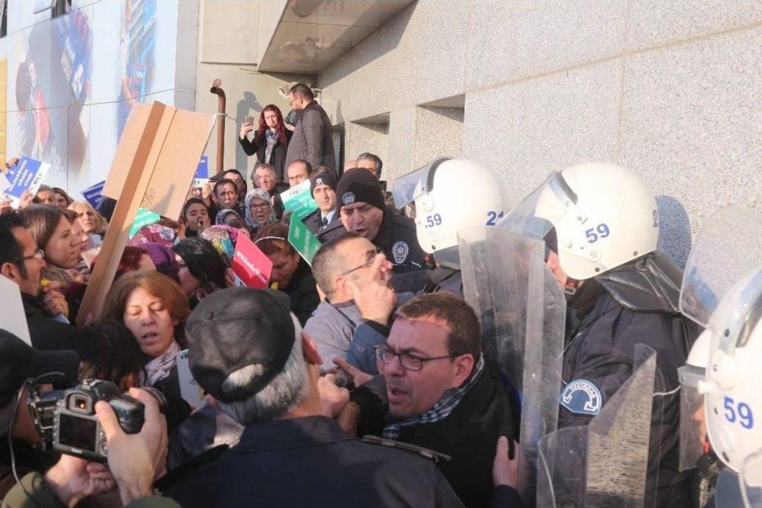 Milli Enerji Bilgilendirme Toplantısını Provoke Ettiler